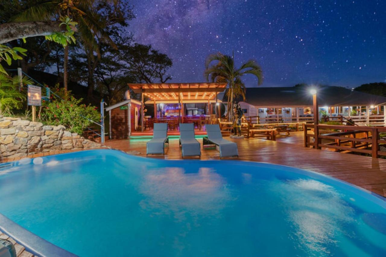 Hotel And Dive Center Roatan Yacht Club French Harbour ภายนอก รูปภาพ