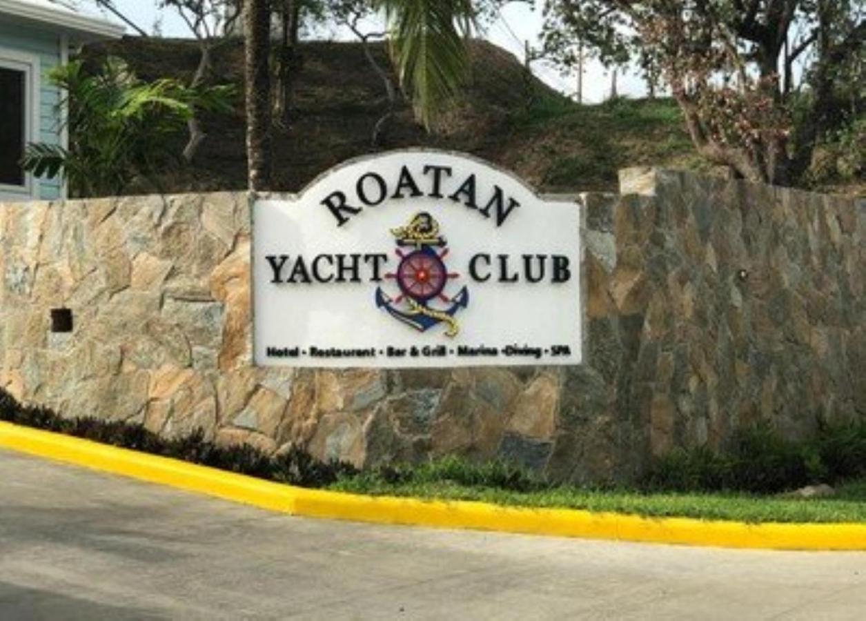 Hotel And Dive Center Roatan Yacht Club French Harbour ภายนอก รูปภาพ